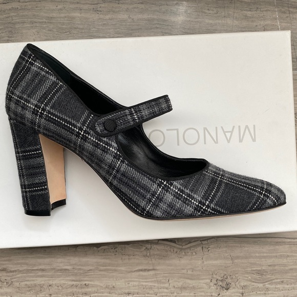 Authentic Manolo Blahnik Campy 90 Grey Plaid Mary Jane sz 37.5 never worn - Picture 8 of 8